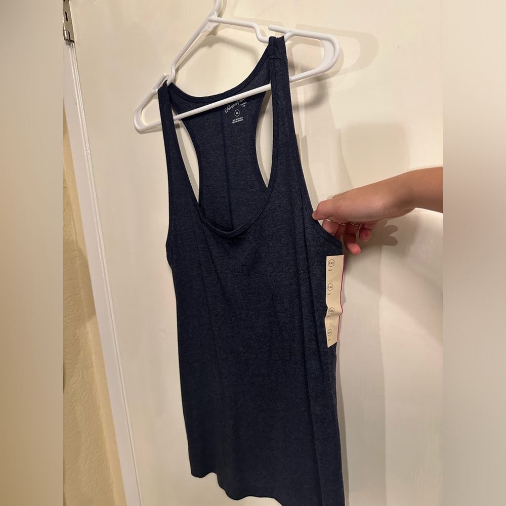 Universal thread women’s tank top NWT - Picture 3 of 6